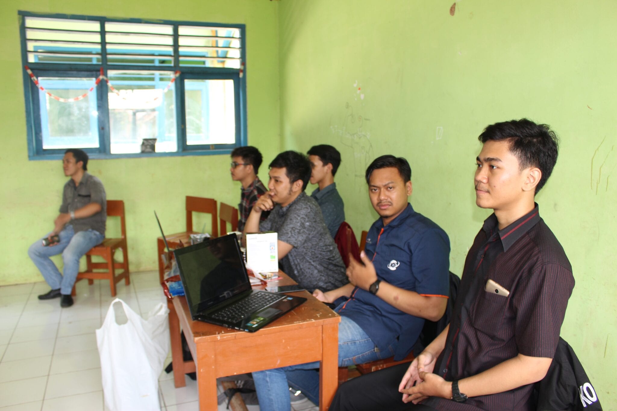 Pelatihan Navigasi berbasis Global Positioning System dan Google Map ...