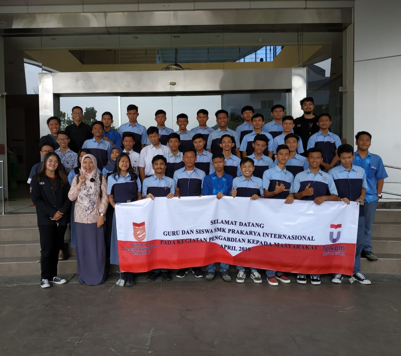 Drafter Training of Fiber Optic Communication System untuk SMK Prakarya Internasional Bandung