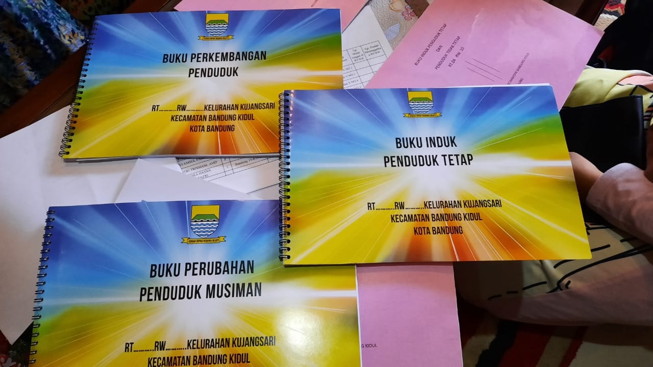 Pembuatan Sistem Informasi Tata Kelola Rukun Warga Komplek Perumahan Haji Bardan RW 10 Bandung